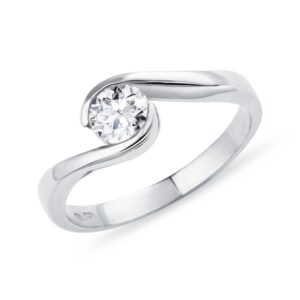 Originální prsten z bílého zlata s 0,5ct diamantem KLENOTA