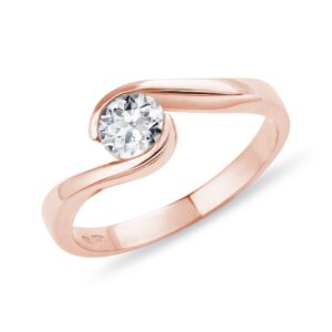 Prsten z růžového zlata s 0,5ct briliantem KLENOTA