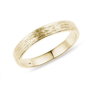 Zlatý snubní prsten s rytinou KLENOTA