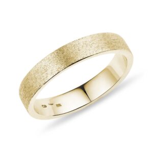 Pánský snubní prsten ze žlutého zlata