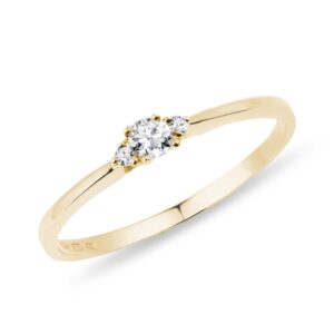 Zlatý diamantový prstýnek pro zásnuby KLENOTA