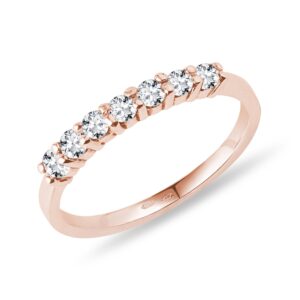 Diamantový prsten v růžovém zlatě