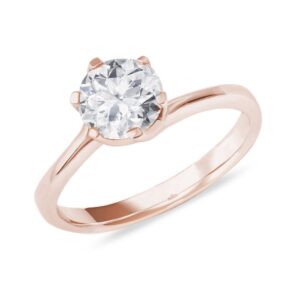 Zásnubní prsten z růžového zlata s 0,9ct diamantem KLENOTA