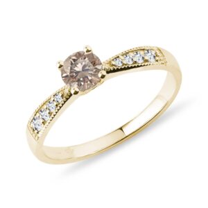 Zlatý prsten s champagne diamantem KLENOTA