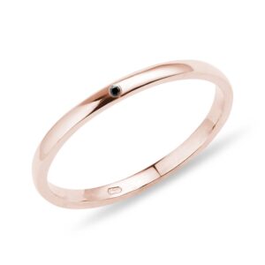 Prsten z růžového zlata s černým diamantem KLENOTA