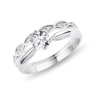 Elegantní snubní a zásnubní prsten v bílém zlatě KLENOTA