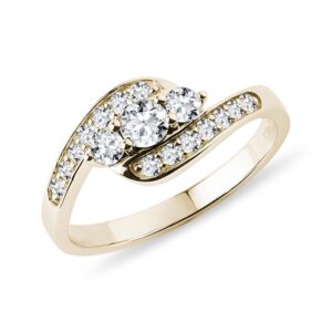 Zásnubní prsten ve žlutém zlatě s diamanty KLENOTA