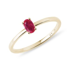 Minimalistický prsten s rubínem ve zlatě KLENOTA