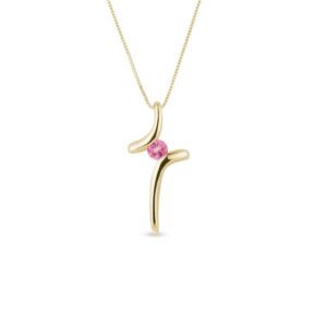 Zlatý náhrdelník s křížkem s růžovým safírem