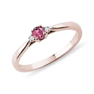 Prsten z růžového zlata s turmalínem a diamanty