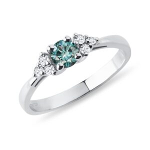 Zlatý zásnubní prsten modrý diamant KLENOTA
