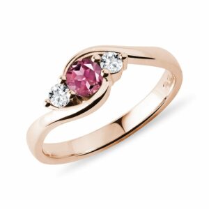 Prsten růžové zlato s turmalínem a diamanty