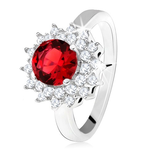 Prsten s červeným kulatým kamenem a čirými zirkonky