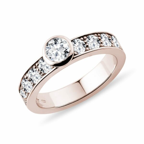 Luxusní diamantový prsten bezel v růžovém zlatě