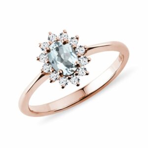 Prsten s akvamarínem a diamanty z růžového zlata