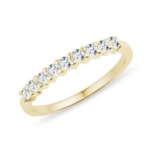 Prsten s diamanty ve žlutém zlatě