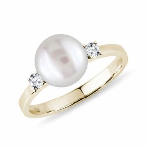 Zlatý perlový prsten s diamanty