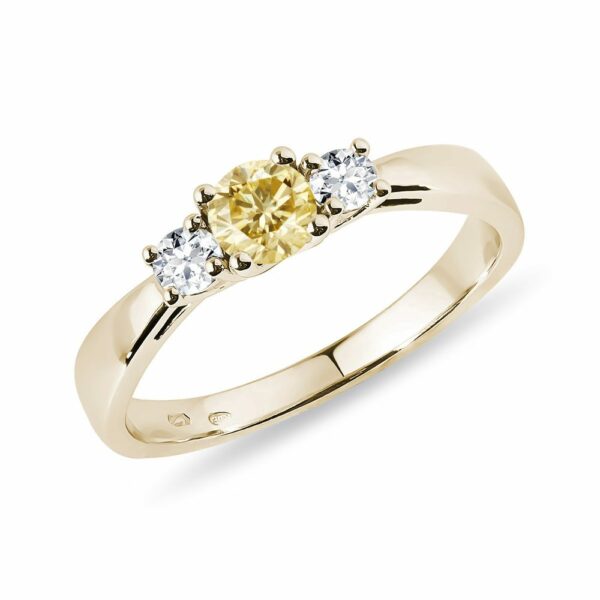 Prsten ze žlutého zlata se žlutým a čirými diamanty