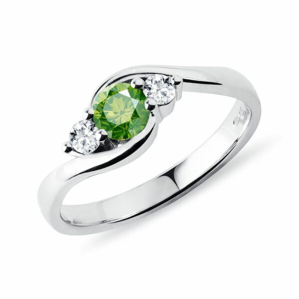 Prsten se zeleným diamantem v bílém zlatě