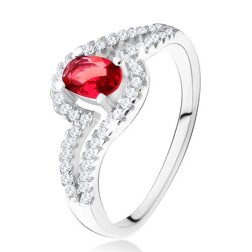 Prsten s oválným červeným kamenem