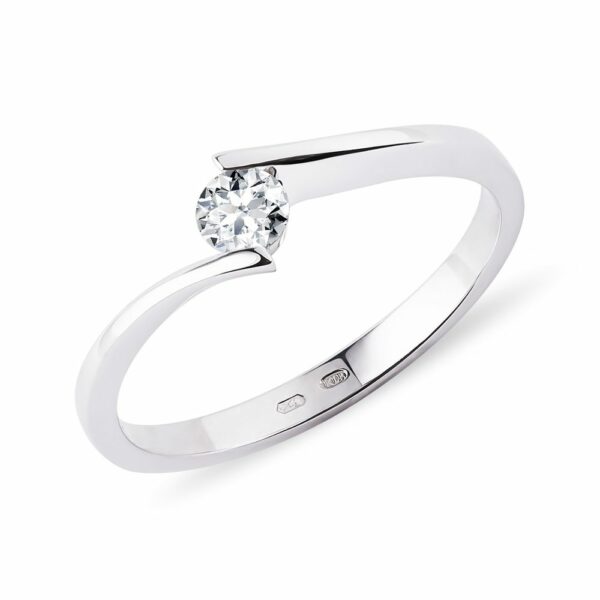 Spirálovitý prsten z bílého zlata s diamantem