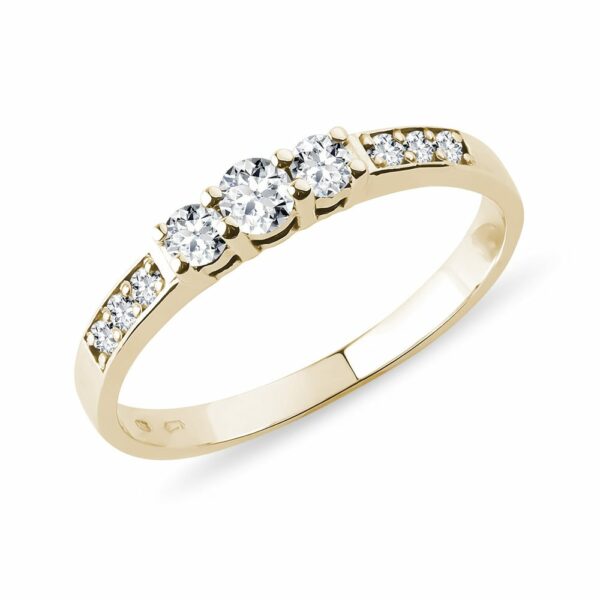 Diamantový prsten triáda ze žlutého zlata