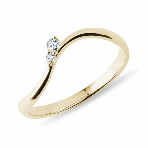 Diamantový prsten waves ze žlutého zlata