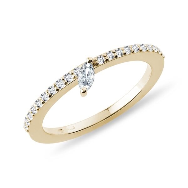 Prsten s brilianty a diamantem markýza ve zlatě