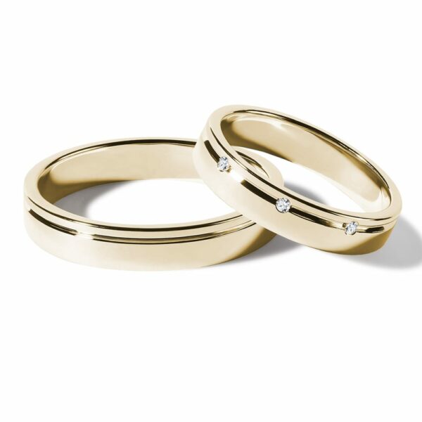 Souprava snubních prstenů s diamanty ze žlutého zlata