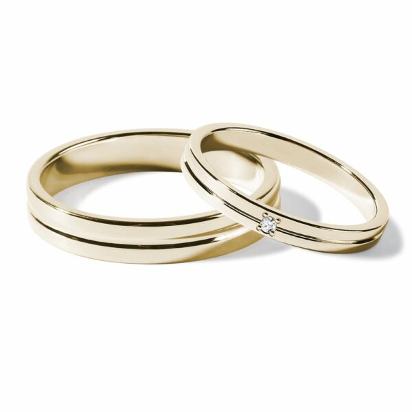 Souprava snubních drážkových prstenů ze žlutého zlata