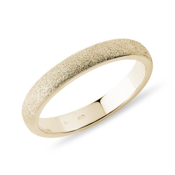 Dámský snubní prsten stardust ze žlutého zlata
