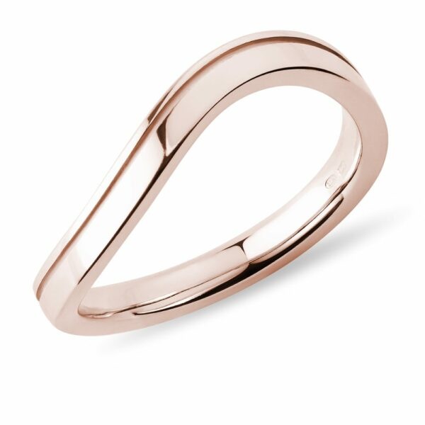 Pánský snubní prsten vlnka s drážkou v růžovém zlatě
