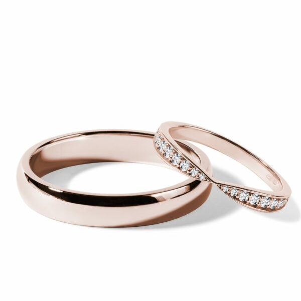 Set snubních prstenů z růžového zlata s diamanty